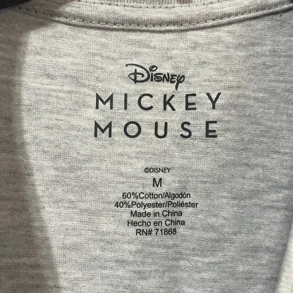 Disney Unisex Mickey Mouse Gray Graphic T-shirt in Gray Size Medium - Picture 3 of 3